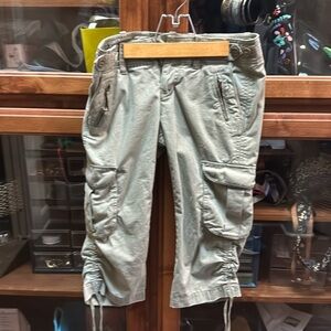 Light olive olive gap cargo cropped pants